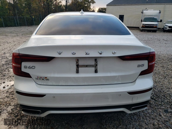 2022 Volvo S60 Momentum with VIN 7JRL12FZ5NG160791, listed as a Copart auction lot 75490104 with 39,501 mi miles and Salvage Title. Bid and sale history available at carsss.com. Image 6.