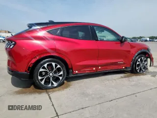 2021 Ford Mustang Mach-E Premium z VIN 3FMTK3SU5MMA03399, wystawiony jako Copart lot #62532305 z przebiegiem 50 427 mil mil oraz Szkoda całkowita • Salvage title. Historia ofert i sprzedaży dostępna na DreamBid. Obrazek 3.