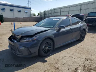 2025 Toyota Camry LE z VIN 4T1DBADK9SU019361, wystawiony jako Copart lot #58252035 z przebiegiem 2 178 mil mil oraz Szkoda całkowita • Salvage title. Historia ofert i sprzedaży dostępna na DreamBid. Obrazek 1.