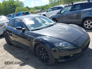 2004 Mazda RX-8 z VIN JM1FE173X40106060, wystawiony jako IAAI lot #42270276 z przebiegiem 108 486 mil mil oraz . Historia ofert i sprzedaży dostępna na DreamBid. Obrazek 1.