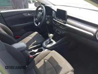 2021 Kia Forte LXS с VIN 3KPF24AD4ME331948, выставлен на аукционе IAAI как лот 42474846 с пробегом 101 922 миль миль и . История ставок и продаж доступна на DreamBid. Изображение 5.