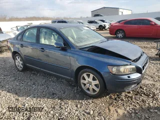 2006 Volvo S40 2.4L with VIN YV1MS382262216488, listed as a Copart auction lot 46152705 with 136,264 mi miles and Non Repairable. Bid and sale history available at carsss.com. Image 4.