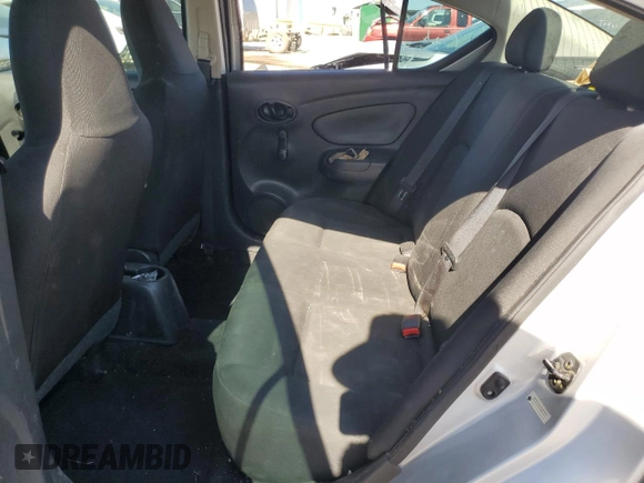 2017 Nissan Versa S z VIN 3N1CN7AP1HL887077, wystawiony jako Copart lot #55360465 z przebiegiem 88 093 mil mil oraz Szkoda całkowita • Salvage title. Historia ofert i sprzedaży dostępna na DreamBid. Obrazek 10.