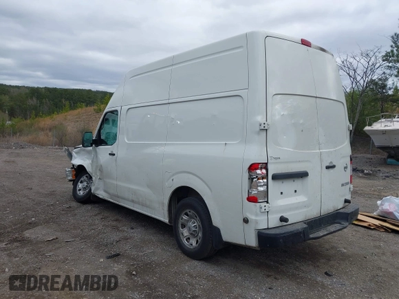 2021 Nissan NV Cargo SV z VIN 1N6BF0LYXMN800271, wystawiony jako IAAI lot #41847197 z przebiegiem 180 913 mil mil oraz . Historia ofert i sprzedaży dostępna na DreamBid. Obrazek 3.