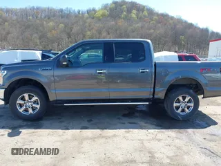 2018 Ford F-150 XL with VIN 1FTEW1E54JFE02925, listed as a IAAI auction lot 42002280 with 31,893 mi miles. Bid and sale history available at carsss.com. Image 14.