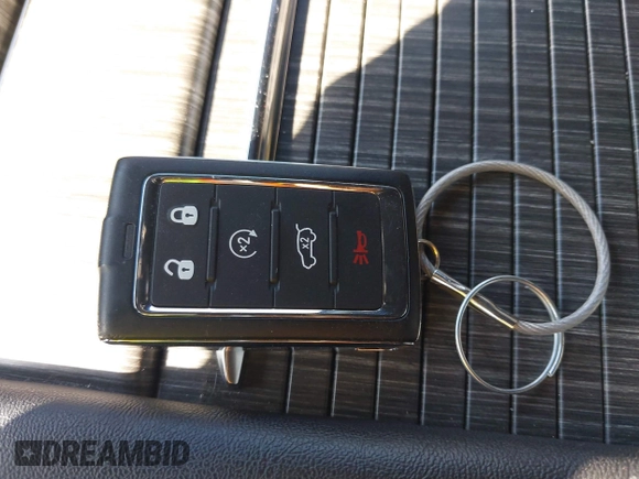 2024 Jeep Wagoneer Series II с VIN 1C4SJRBP6RS135179, выставлен на аукционе IAAI как лот 41689875 с пробегом 27 162 миль миль и . История ставок и продаж доступна на DreamBid. Изображение 11.