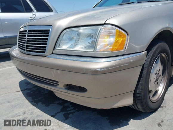 2000 Mercedes-Benz C 230 Kompressor с VIN WDBHA24G1YA812740, выставлен на аукционе IAAI как лот 42655424 с пробегом 227 815 миль миль и . История ставок и продаж доступна на DreamBid. Изображение 6.