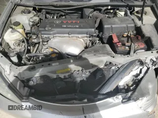 2005 Toyota Camry STD z VIN 4T1BE32K75U044292, wystawiony jako Copart lot #55299475 z przebiegiem 200 449 mil mil oraz Szkoda całkowita • Salvage title. Historia ofert i sprzedaży dostępna na DreamBid. Obrazek 11.