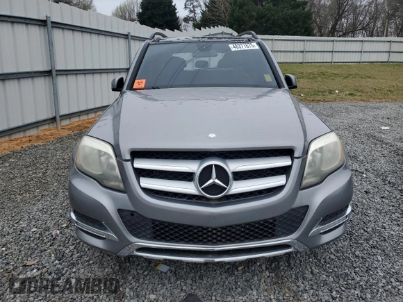 2014 Mercedes-Benz GLK 350 with VIN WDCGG8JB1EG265933, listed as a Copart auction lot 48371875 with 141,504 mi miles and Salvage Title. Bid and sale history available at DreamBid. Image 5.