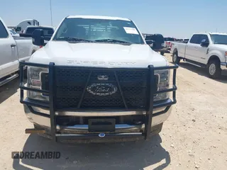 2019 Ford F-250 XL с VIN 1FT7W2B63KEF60966, выставлен на аукционе IAAI как лот 42731380 с пробегом 214 421 миль миль и . История ставок и продаж доступна на DreamBid. Изображение 11.