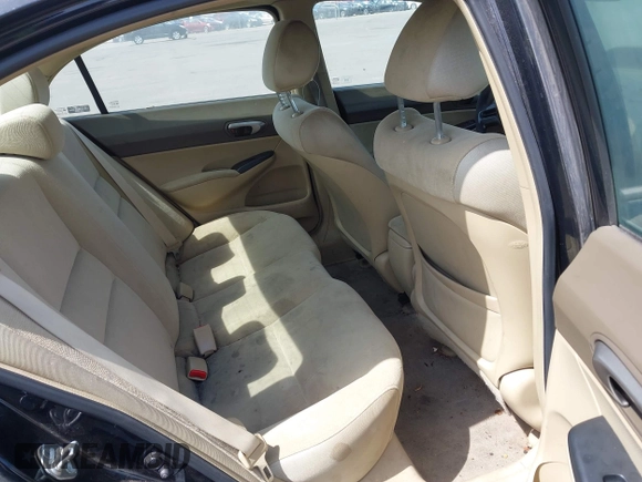 2006 Honda Civic LX z VIN 1HGFA16556L115508, wystawiony jako IAAI lot #42039986 z przebiegiem 222 308 mil mil oraz . Historia ofert i sprzedaży dostępna na DreamBid. Obrazek 8.
