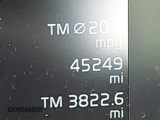 2019 Volvo XC60 Momentum with VIN LYV102DK8KB255769, listed as a IAAI auction lot 41573224 with 45,249 mi miles and . Bid and sale history available at DreamBid. Image 15.