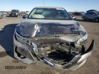 2020 Nissan Sentra S with VIN 3N1AB8BV6LY218365, listed as a Copart auction lot 41756425 with 37,580 mi miles and Salvage Title. Bid and sale history available at DreamBid. Image 5.