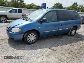 2005 Chrysler Town & Country Touring with VIN 2C4GP54L85R395604, listed as a Copart auction lot 65786054 with 235,271 mi miles and Salvage Title. Bid and sale history available at DreamBid. Image 1.