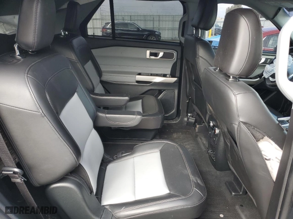 2023 Ford Explorer XLT with VIN 1FMSK8DH2PGA54656, listed as a Copart auction lot 48064635 with 17,902 mi miles and Salvage Title. Bid and sale history available at carsss.com. Image 11.