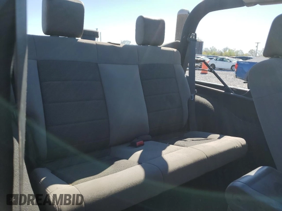 2008 Jeep Wrangler X с VIN 1J4FA241X8L564488, выставлен на аукционе Copart как лот 49600075 с пробегом 157 979 миль миль и Списание • Salvage title. История ставок и продаж доступна на DreamBid. Изображение 11.