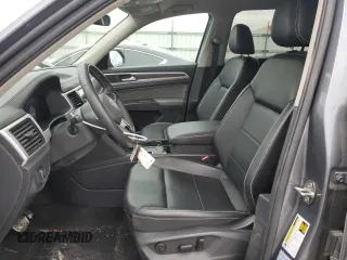 2022 Volkswagen Atlas SE with VIN 1V2WR2CA4NC502532, listed as a Copart auction lot 44407155 with 67,394 mi miles and Salvage title. Bid and sale history available at DreamBid. Image 7.