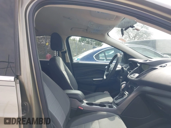 2013 Ford Escape SE with VIN 1FMCU9GX7DUC32369, listed as a IAAI auction lot 42144967 with 156,275 mi miles. Bid and sale history available at carsss.com. Image 5.