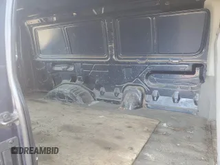 2006 Ford Econoline Cargo с VIN 1FTRE14W86HB02458, выставлен на аукционе Copart как лот 52862295 с пробегом 311 513 миль миль и Списание • Salvage title. История ставок и продаж доступна на DreamBid. Изображение 11.