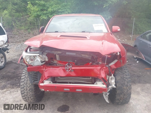 2013 Toyota Tacoma PreRunner z VIN 5TFJU4GN2DX037582, wystawiony jako IAAI lot #42285294 z przebiegiem 162 147 mil mil oraz . Historia ofert i sprzedaży dostępna na DreamBid. Obrazek 6.
