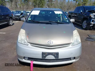 2004 Toyota Prius z VIN JTDKB20U140070419, wystawiony jako IAAI lot #41985652 z przebiegiem 227 401 mil mil oraz . Historia ofert i sprzedaży dostępna na DreamBid. Obrazek 12.