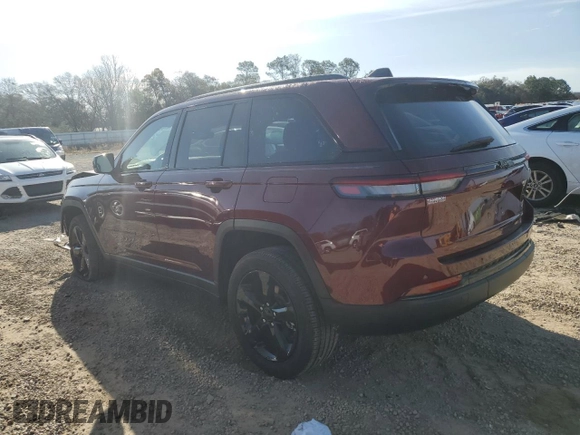 2023 Jeep Grand Cherokee Laredo z VIN 1C4RJGAG7PC662935, wystawiony jako Copart lot #47986615 z przebiegiem 12 306 mil mil oraz Szkoda całkowita • Salvage title. Historia ofert i sprzedaży dostępna na DreamBid. Obrazek 2.