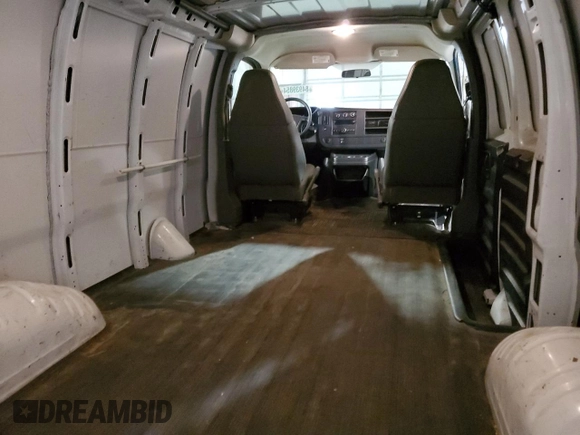 2008 Chevrolet Express Cargo Van with VIN 1GCGG25C781187641, listed as a Copart auction lot 84939854 with 171,478 mi miles and Clean Title. Bid and sale history available at carsss.com. Image 11.