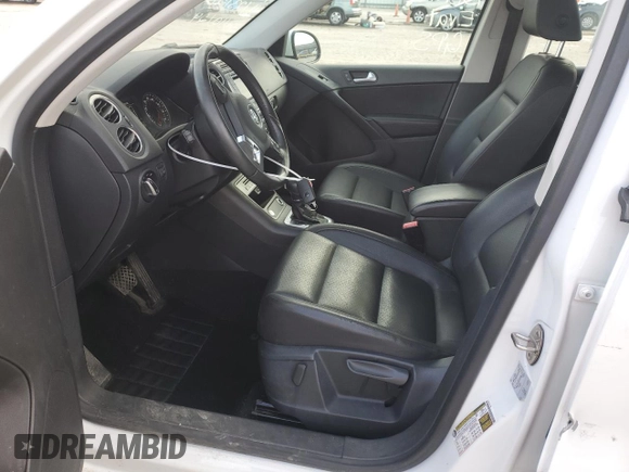 2016 Volkswagen Tiguan S with VIN WVGBV7AX0GW600518, listed as a Copart auction lot 86335544 with 132,123 mi miles and Salvage Title. Bid and sale history available at DreamBid. Image 7.