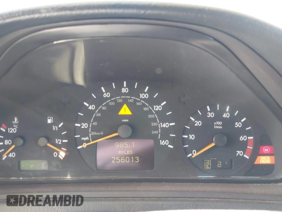 2002 Mercedes-Benz CLK 320/430 with VIN WDBLK65G32T114879, listed as a IAAI auction lot 40858067 with 256,013 mi miles and . Bid and sale history available at DreamBid. Image 7.