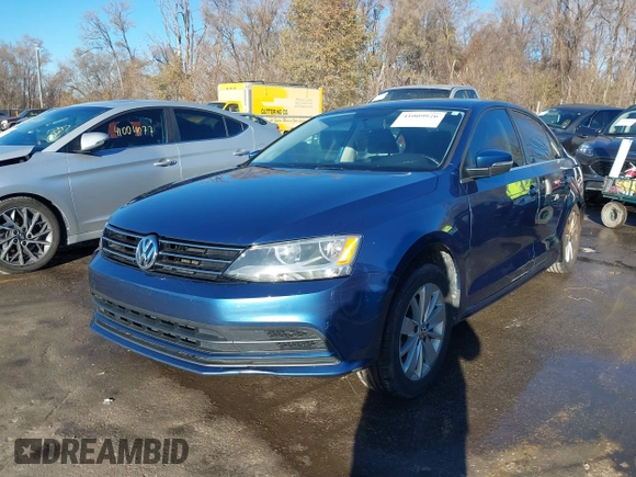 2015 Volkswagen Jetta SE with VIN 3VWD07AJ2FM257987, listed as a IAAI auction lot 41009826 with 112,213 mi miles and . Bid and sale history available at DreamBid. Image 17.