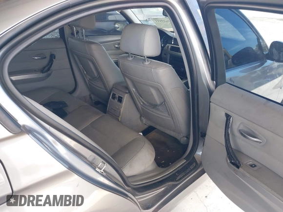 2009 BMW 3 Series 328i with VIN WBAPH77549NL85089, listed as a IAAI auction lot 42623111 with 121,369 mi miles and . Bid and sale history available at DreamBid. Image 8.