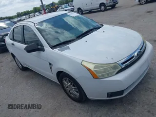 2008 Ford Focus SE with VIN 1FAHP35N78W298887, listed as a IAAI auction lot 42105391 with 215,377 mi miles. Bid and sale history available at carsss.com. Image 1.