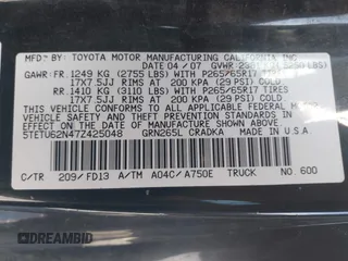 2007 Toyota Tacoma PreRunner z VIN 5TETU62N47Z425048, wystawiony jako IAAI lot #41592137 z przebiegiem 246 023 mil mil oraz . Historia ofert i sprzedaży dostępna na DreamBid. Obrazek 9.