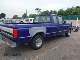 1995 Ford F-150 z VIN 1FTEX15N1SKA03783, wystawiony jako IAAI lot #42615160 z przebiegiem 229 092 mil mil oraz . Historia ofert i sprzedaży dostępna na DreamBid. Obrazek 4.