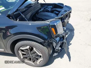 2025 Kia Telluride S with VIN 5XYP64GC4SG623557, listed as a IAAI auction lot 42385589 with 1,538 mi miles and . Bid and sale history available at DreamBid. Image 21.