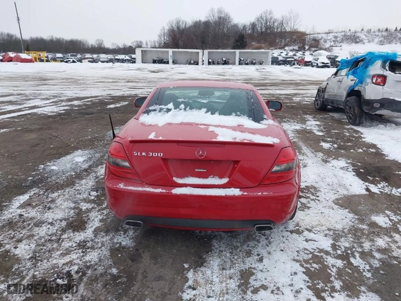 2011 Mercedes-Benz SLK-Class SLK 300 with VIN WDBWK5EA5BF235754, listed as a IAAI auction lot 41315732 with NaN miles. Bid and sale history available at carsss.com. Image 16.