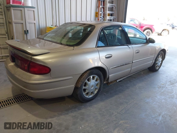 1998 Buick Regal LS with VIN 2G4WB52K7W1588391, listed as a IAAI auction lot 41955056 with 1 mi miles. Bid and sale history available at carsss.com. Image 4.