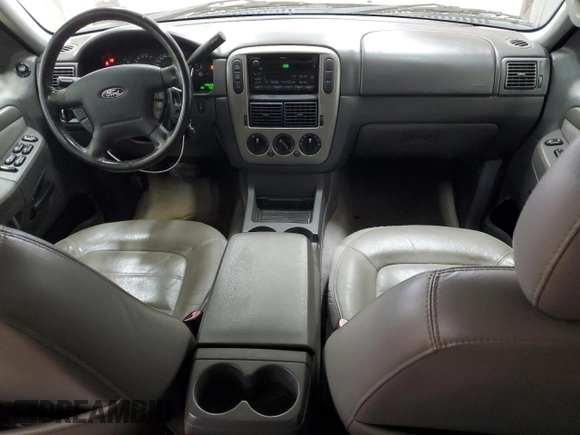 2004 Ford Explorer XLT with VIN 1FMDU73W44UC05913, listed as a Copart auction lot 44033155 with 179,222 mi miles and Salvage title. Bid and sale history available at DreamBid. Image 8.