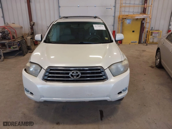 2008 Toyota Highlander Sport with VIN JTEDS43A282061403, listed as a IAAI auction lot 41718824 with 168,104 mi miles. Bid and sale history available at carsss.com. Image 12.