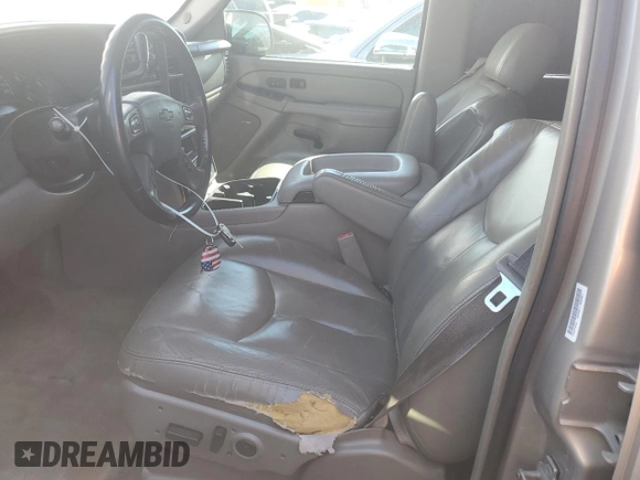2005 Chevrolet Suburban LS with VIN 3GNFK16ZX5G170571, listed as a Copart auction lot 73500934 with 339,790 mi miles and Salvage Title. Bid and sale history available at carsss.com. Image 7.