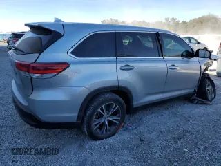 2019 Toyota Highlander LE z VIN 5TDZZRFH2KS312304, wystawiony jako Copart lot #41061594 z przebiegiem 27 969 mil mil oraz Nie do naprawy • Non repairable. Historia ofert i sprzedaży dostępna na DreamBid. Obrazek 3.