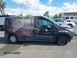 2017 Ford Transit Connect XL z VIN NM0LS7E70H1338362, wystawiony jako IAAI lot #42247016 z przebiegiem 80 772 mil mil oraz . Historia ofert i sprzedaży dostępna na DreamBid. Obrazek 14.