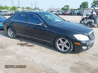 2007 Mercedes-Benz S 550 с VIN WDDNG71X87A038317, выставлен на аукционе IAAI как лот 42494201 с пробегом 247 031 миль миль и . История ставок и продаж доступна на DreamBid. Изображение 1.