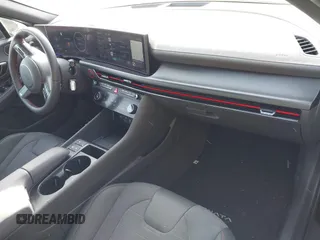 2024 Hyundai Sonata N Line z VIN KMHL54JC7RA350467, wystawiony jako IAAI lot #41264196 z przebiegiem 11 683 mil mil oraz . Historia ofert i sprzedaży dostępna na DreamBid. Obrazek 5.