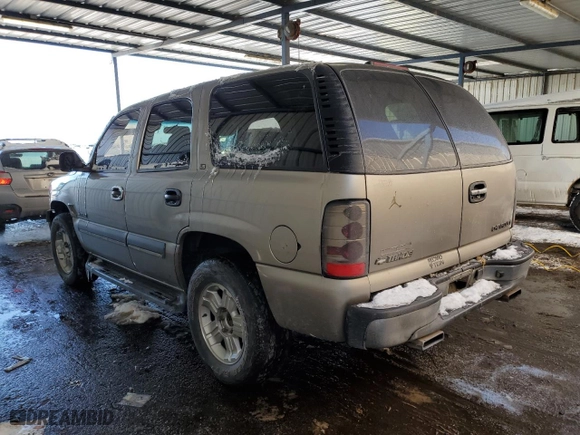 2002 Chevrolet Tahoe LT with VIN 1GNEK13Z62R178338, listed as a Copart auction lot 88915375 with 201,976 mi miles and Salvage Title. Bid and sale history available at carsss.com. Image 2.