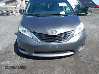 2011 Toyota Sienna LE with VIN 5TDJK3DC1BS016258, listed as a IAAI auction lot 41995140 with 200,903 mi miles. Bid and sale history available at carsss.com. Image 6.