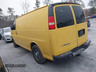 2007 Chevrolet Express Cargo z VIN 1GCFG15X171121111, wystawiony jako IAAI lot #41614012 z przebiegiem 531 158 mil mil oraz . Historia ofert i sprzedaży dostępna na DreamBid. Obrazek 3.