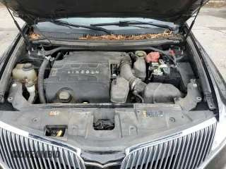 2015 Lincoln MKT with VIN 2LMHJ5NK9FBL01560, listed as a Copart auction lot 44083555 with 104,869 mi miles and Clean Title. Bid and sale history available at DreamBid. Image 12.