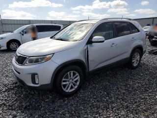 2015 Kia Sorento LX with VIN 5XYKT4A61FG640165, listed as a Copart auction lot 54720075 with 183,119 mi miles and Salvage Title. Bid and sale history available at carsss.com. Image 1.