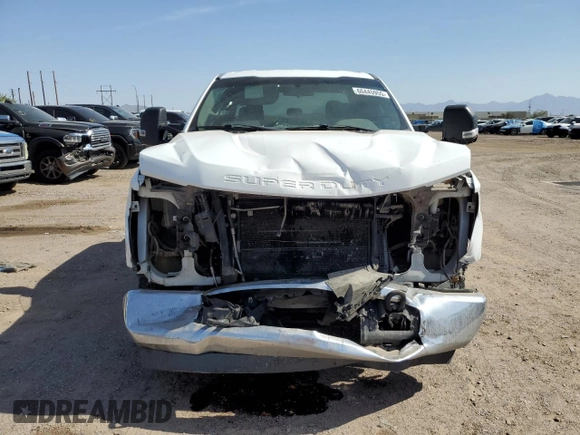 2017 Ford F-250 XLT with VIN 1FT7X2A63HEB53396, listed as a Copart auction lot 60445955 with 221,465 mi miles and Salvage title. Bid and sale history available at DreamBid. Image 5.